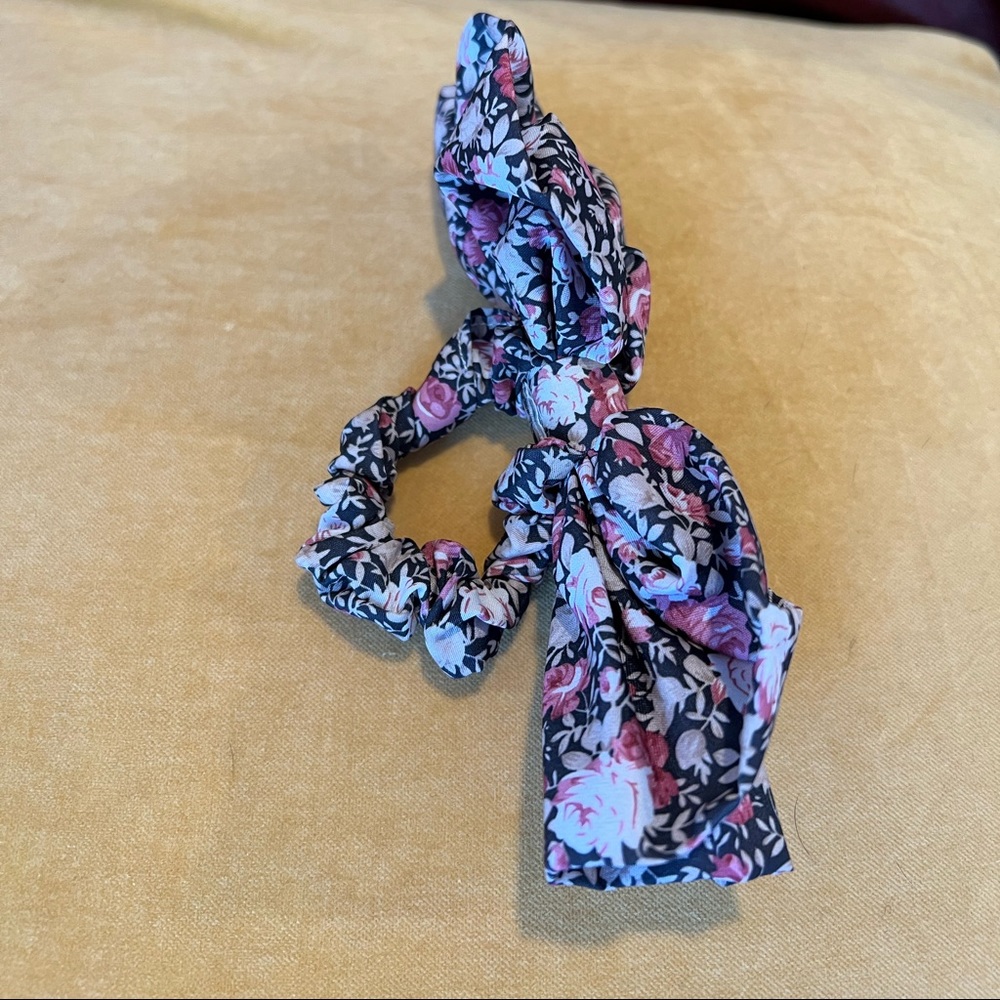 Hair bow